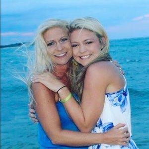 Meet your Posher, Aimee